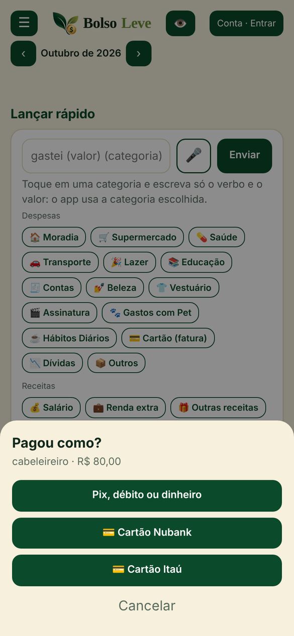 Depois de falar o gasto, o app pergunta se foi no Pix, no débito ou em qual cartão